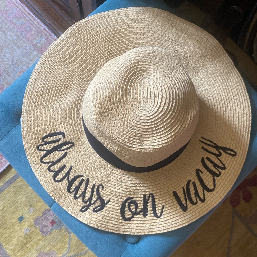 Vacation Hat 👒